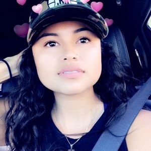 Meet your Posher, Michele